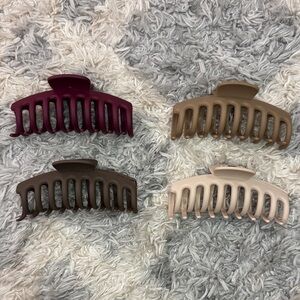 Set of Four Hair Claw Clips in Assorted Colors
